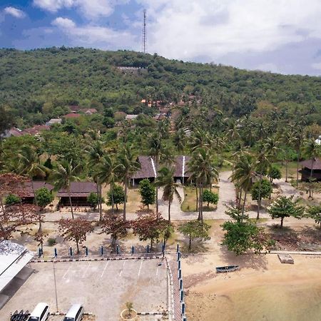 Dewa Daru Resort Ilhas Karimunjava Exterior foto