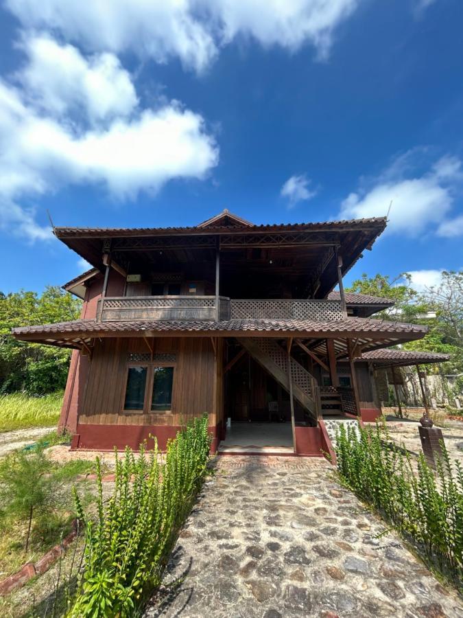 Dewa Daru Resort Ilhas Karimunjava Exterior foto