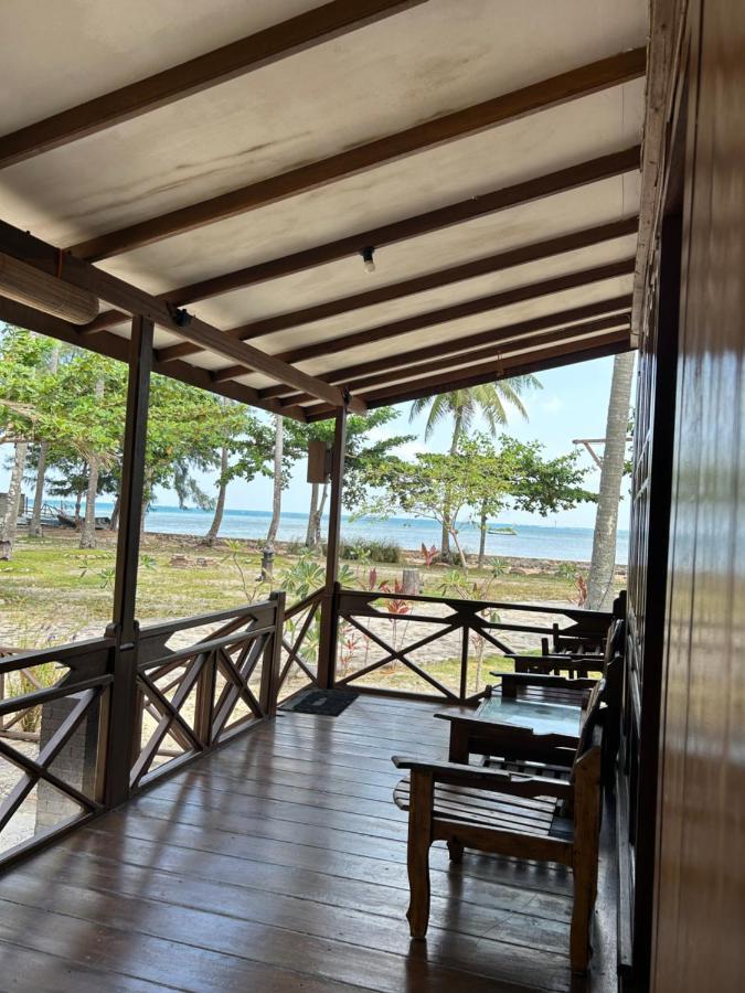Dewa Daru Resort Ilhas Karimunjava Exterior foto