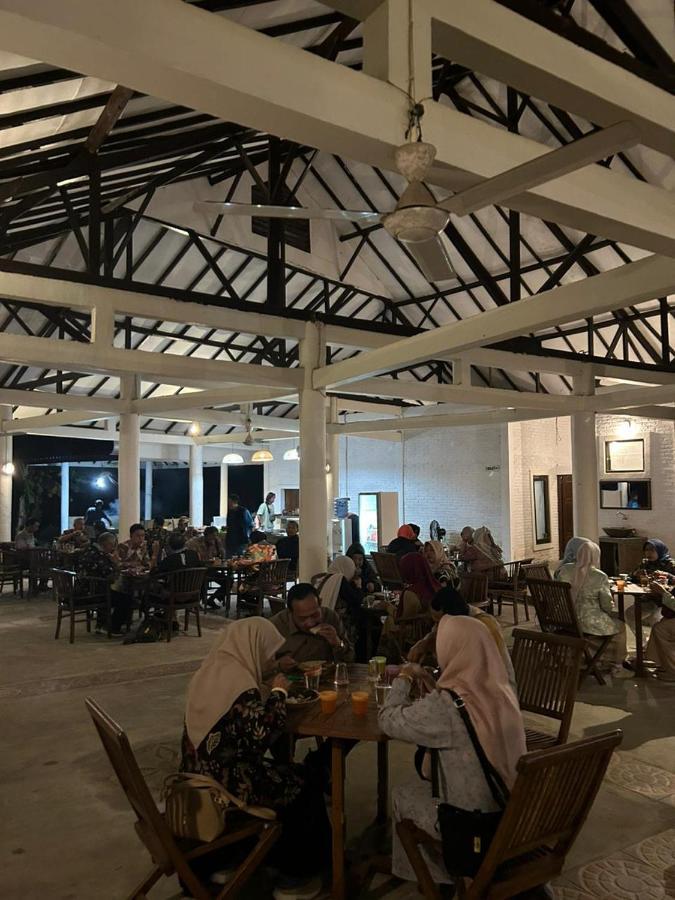 Dewa Daru Resort Ilhas Karimunjava Exterior foto